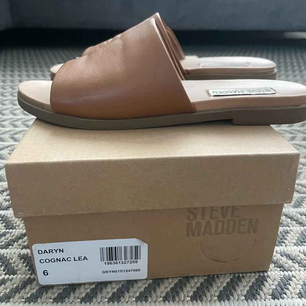 Steve Madden Tan Brown Leather Slide Mules - Picture 2 of 2